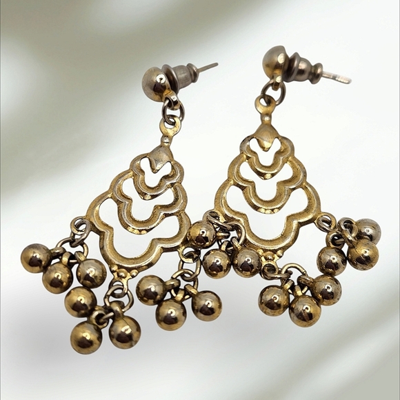 90S VINTAGE GOLD TONE STATEMENT FRINGE EARRINGS - Picture 7 of 9